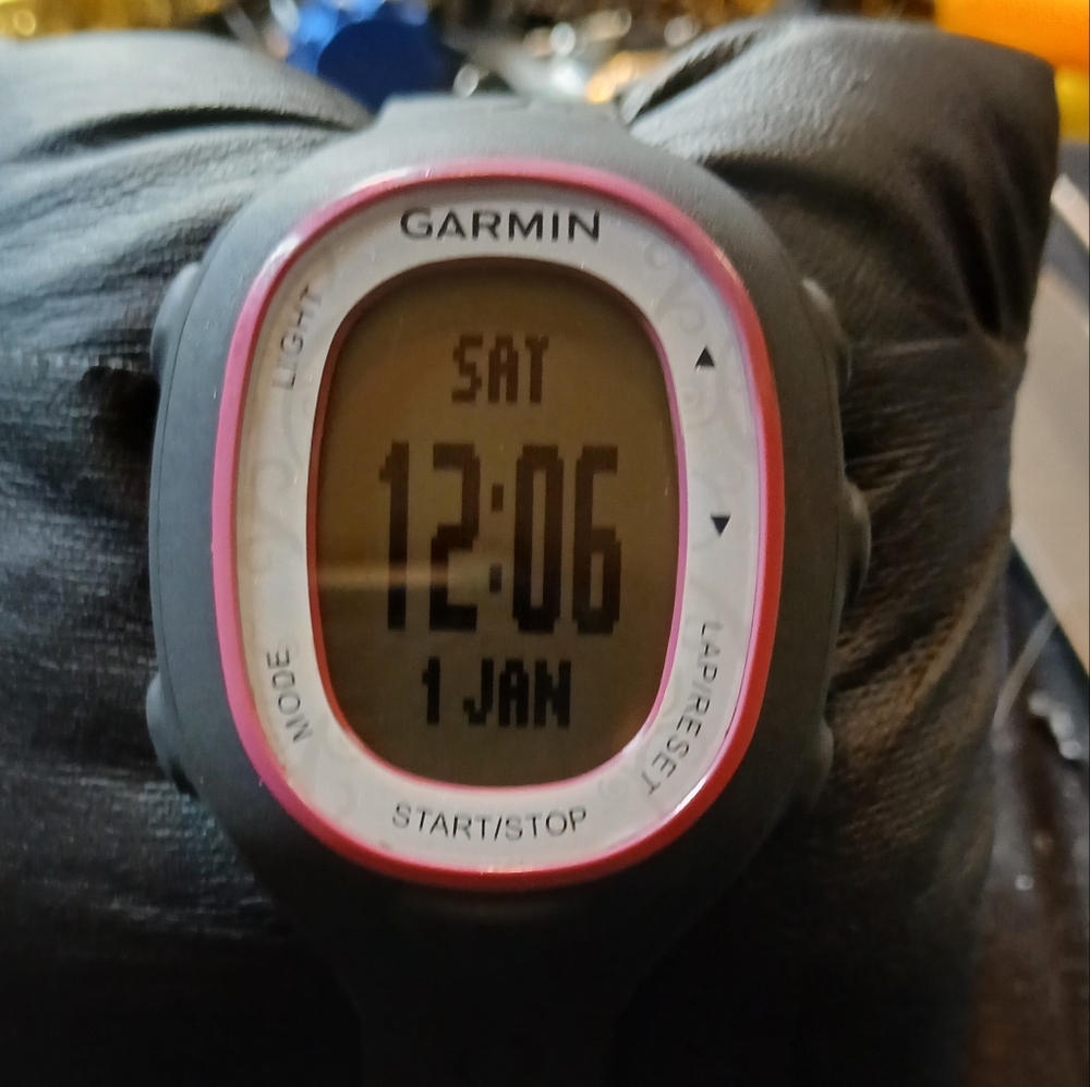 GARMIN FR-70 WOMENS MULTI FUNCTION WATCH